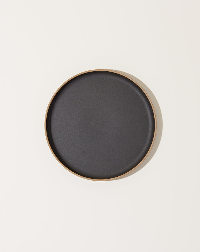 Hasami Porcelain 8 ⅝" Plate in Black