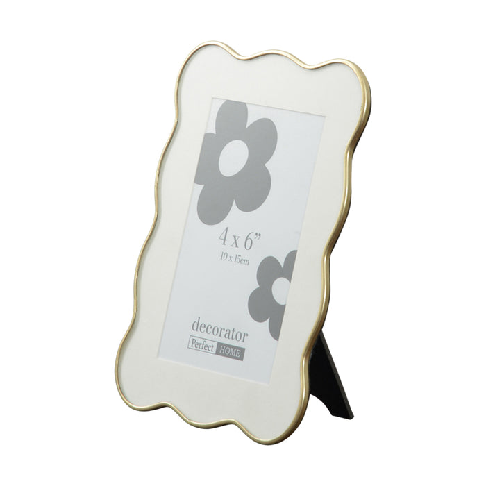 Aurora 4x6 Inch Photo Frame Gold