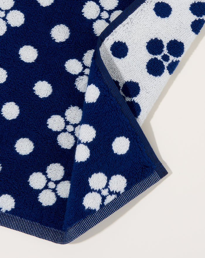 Dusen Dusen Navy Pattern Lisa Washcloth