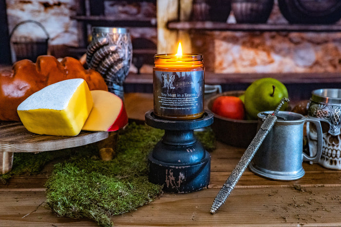 You Meet in a Tavern | Spice & Tobacco Candle